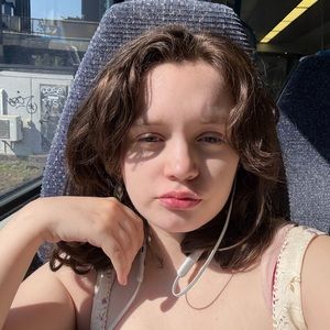 Meet your Posher, Claire